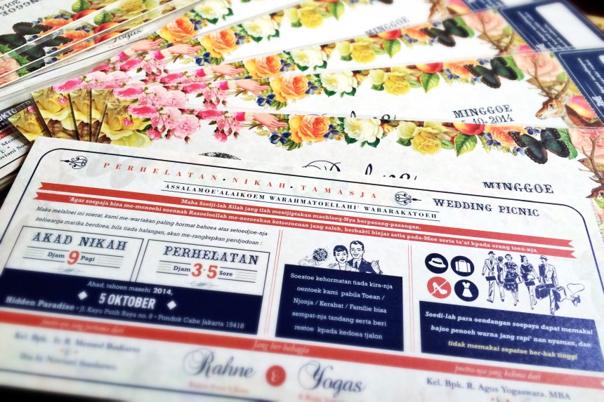 Bagian belakang. Kata kata menggunakan Ejaan Van Ophuijman