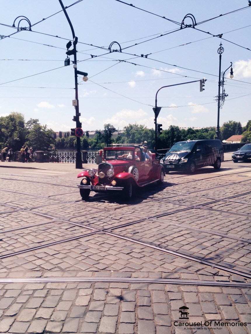 Berasa throwback to 40s? :))